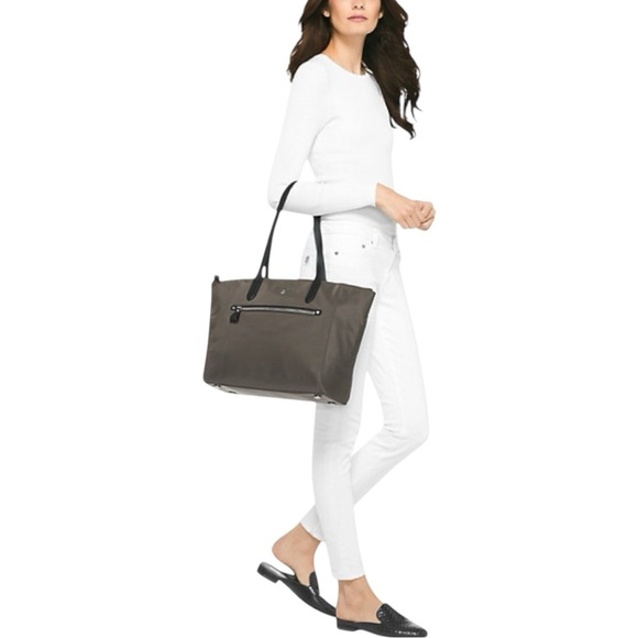 MICHAEL Michael Kors Kelsey Large Nylon Tote Bag - Picture 1 of 14